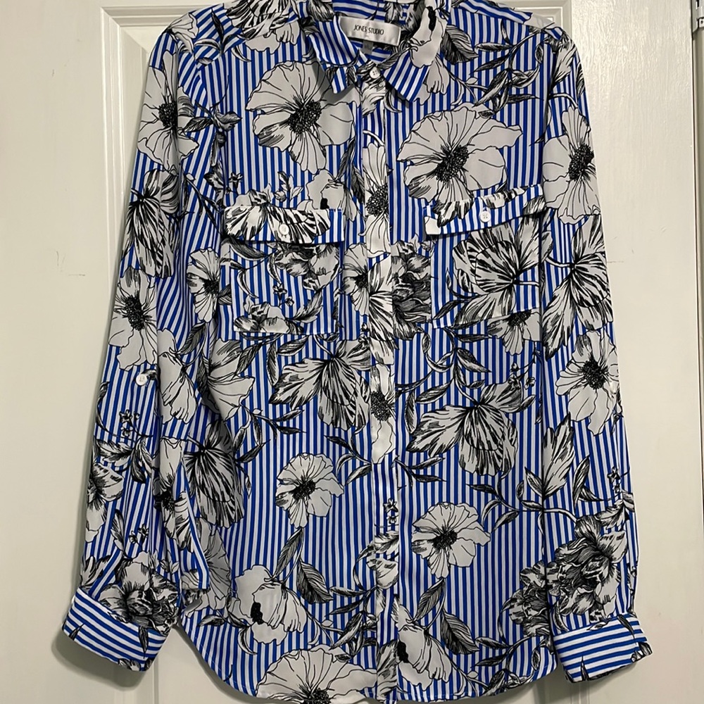 Jones Studio ladies striped floral top